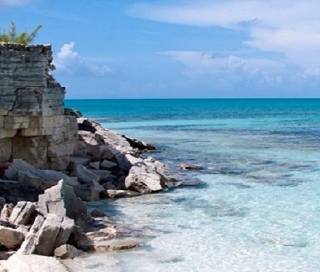  图卢姆美丽的海滩 